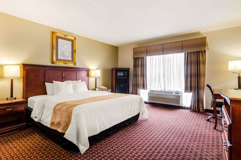 קרת'ג' Quality Inn & Suites חדר תמונה