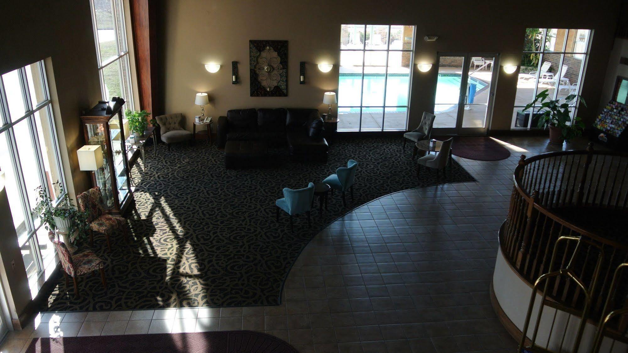קרת'ג' Quality Inn & Suites מראה חיצוני תמונה
